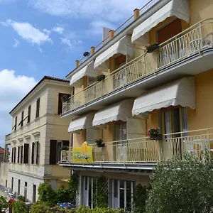Hotell Eva La Romantica, Moneglia