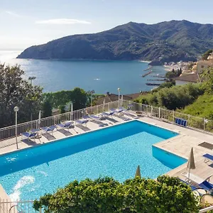 Enrica With Amazing View Moneglia